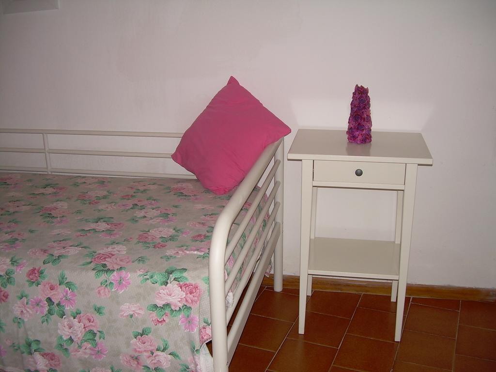 Apartamento Casa Mary Brenzone sul Garda Habitación foto