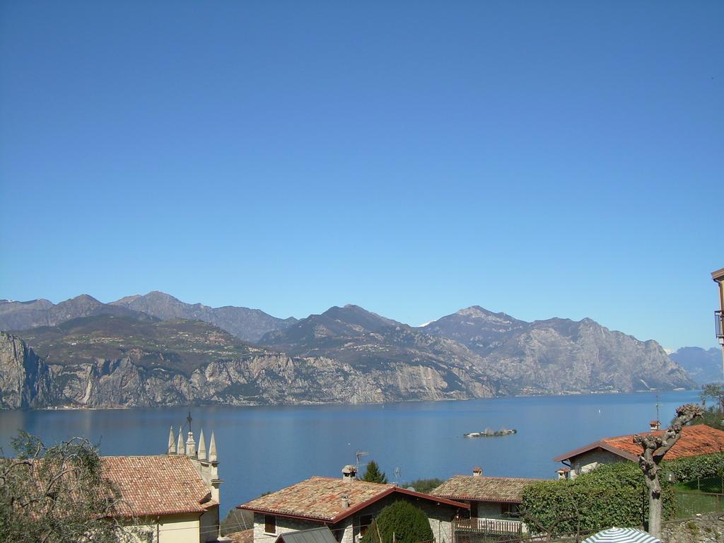 Apartamento Casa Mary Brenzone sul Garda Habitación foto