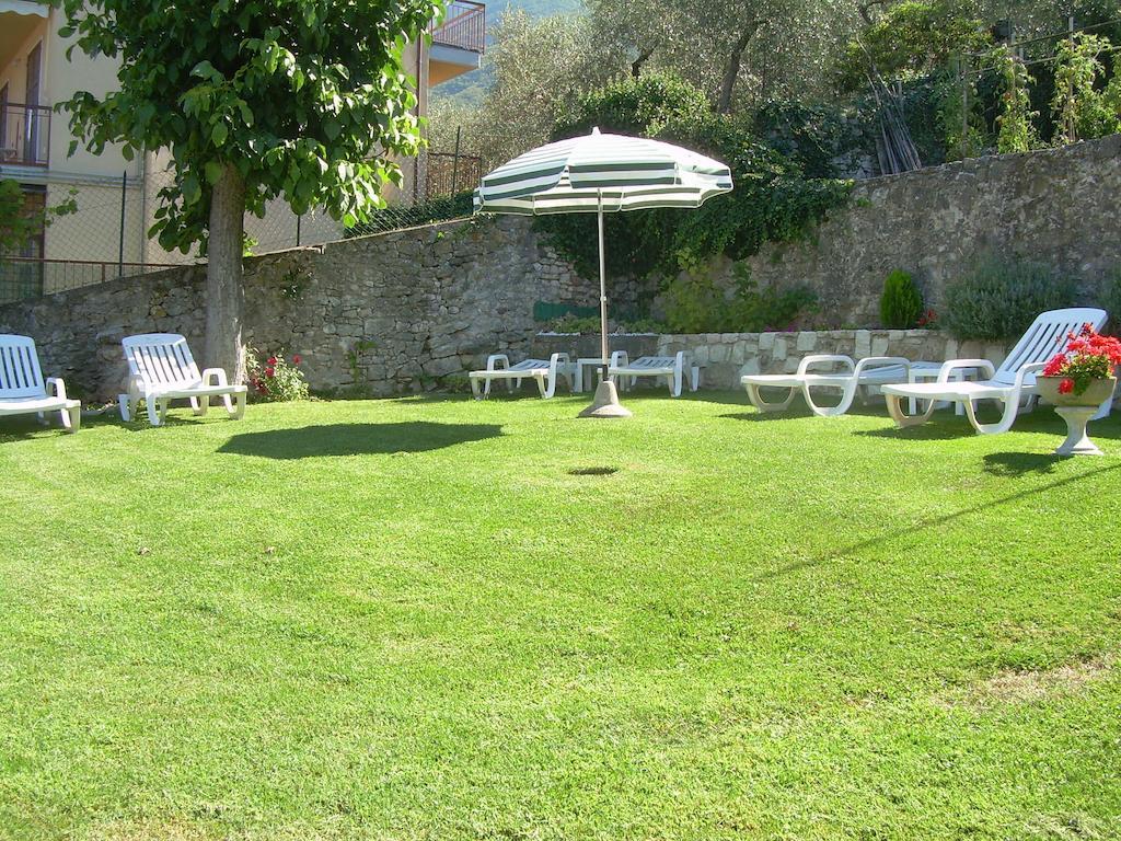 Apartamento Casa Mary Brenzone sul Garda Habitación foto